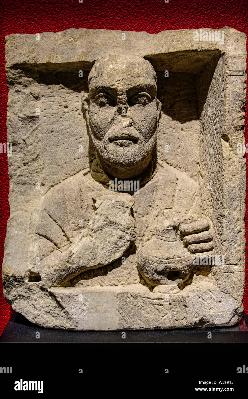 Stele von einem Handwerker, römische Reste Zimmer gallo römische Ära, Musée d'Aquitaine, Midi-Pyrénées Museum. Bordeaux, Gironde. Region Aquitanien. Frankreich Europa Stockfoto