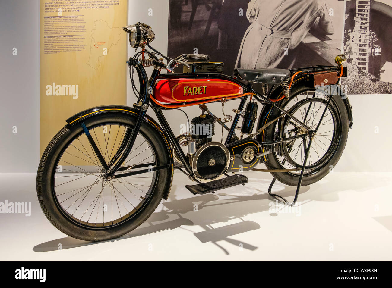 Motorrad Faret 1927. Musée d'Aquitaine, Midi-Pyrénées Museum. Bordeaux, Gironde. Region Aquitanien. Frankreich Europa Stockfoto