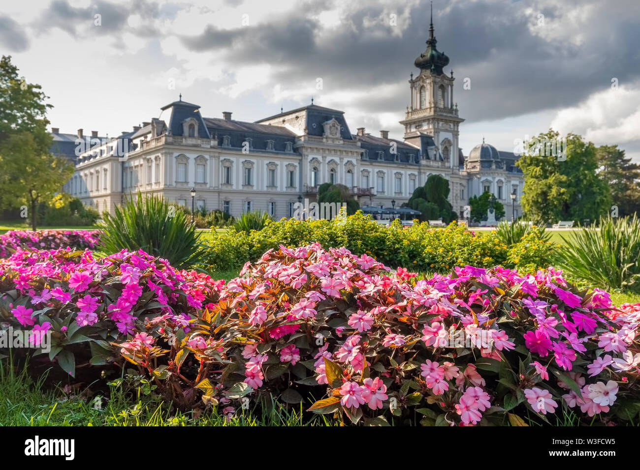 Berühmte ungarische Schloss (Schloss Festetics) in einer Stadt Keszthely. Stockfoto