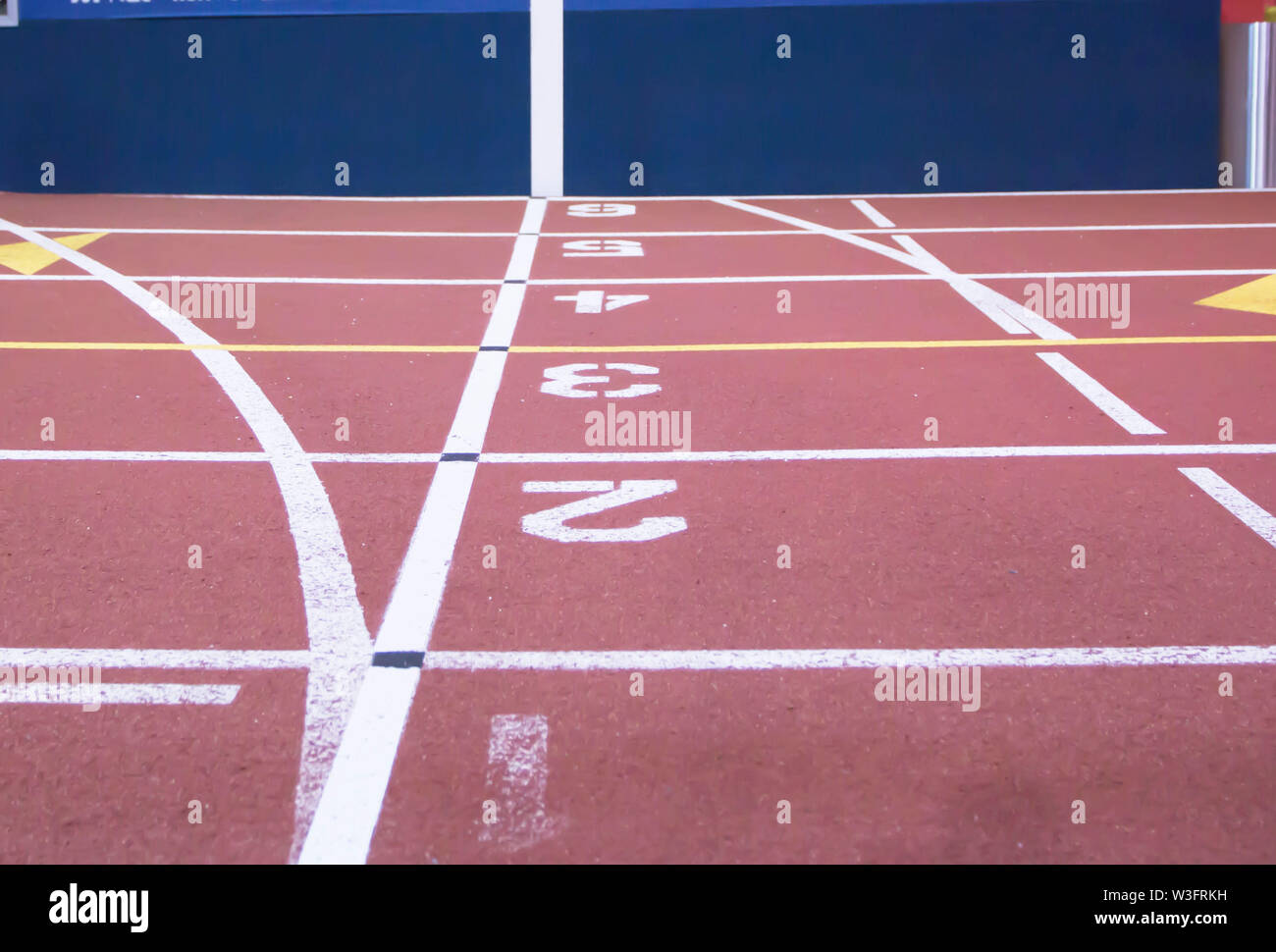 Dann gemeinsamen Start - Finish Line eine Innenschiene. Stockfoto