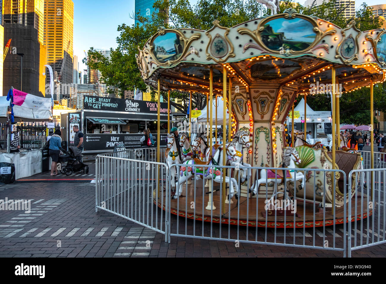 Die Bastille Festival Sydney​ ist eine französische kulturelle Feier Essen, Wein und Kunst, jährlich in Sydney Circular Quay und den Rocks, Australien statt Stockfoto