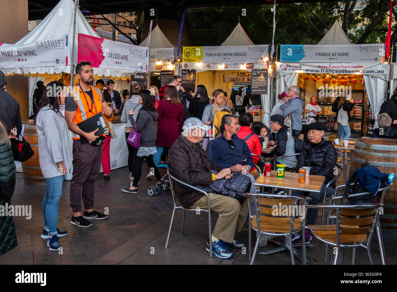 Die Bastille Festival Sydney​ ist eine französische kulturelle Feier Essen, Wein und Kunst, jährlich in Sydney Circular Quay und den Rocks, Australien statt Stockfoto