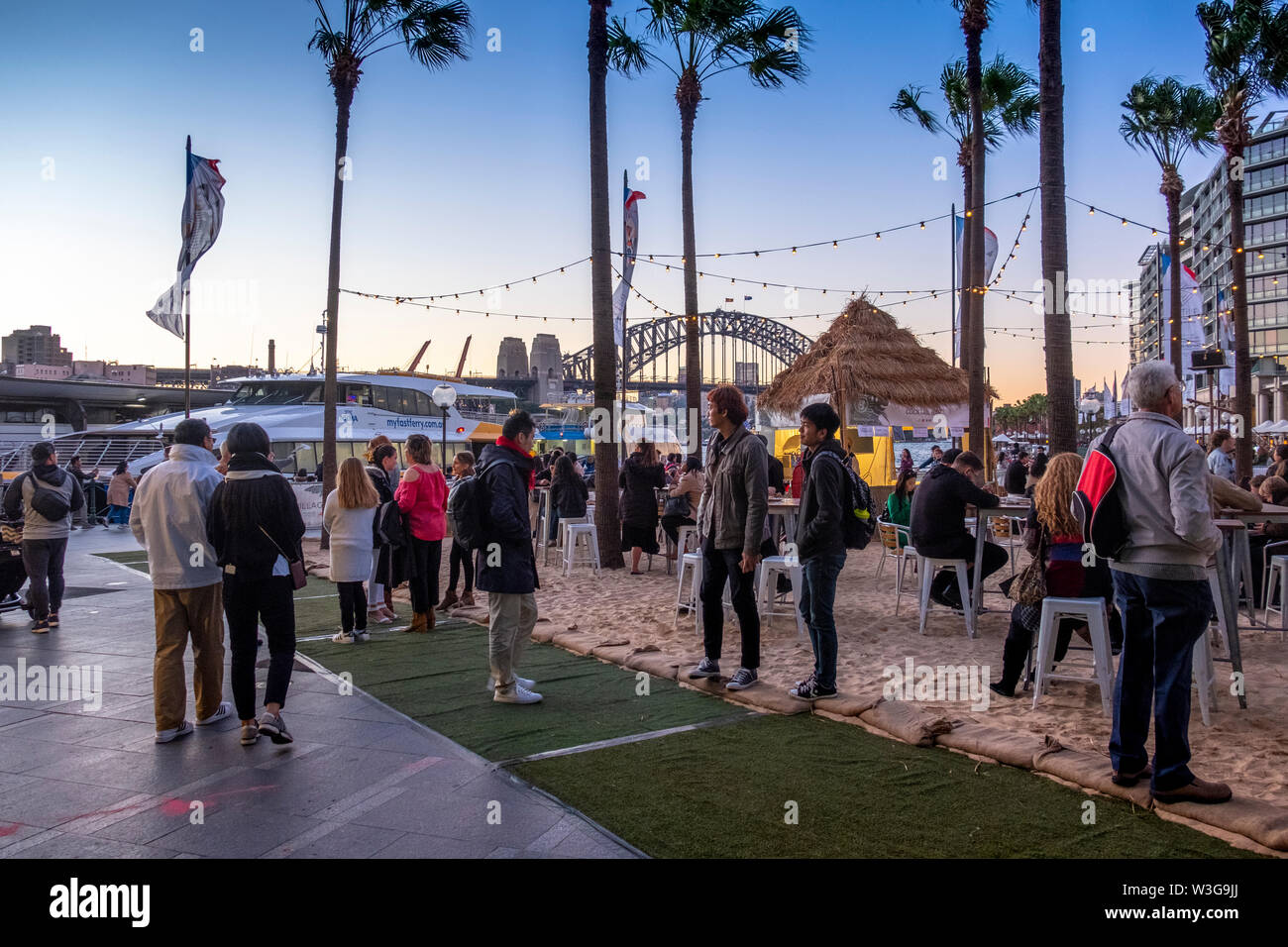 Die Bastille Festival Sydney​ ist eine französische kulturelle Feier Essen, Wein und Kunst, jährlich in Sydney Circular Quay und den Rocks, Australien statt Stockfoto