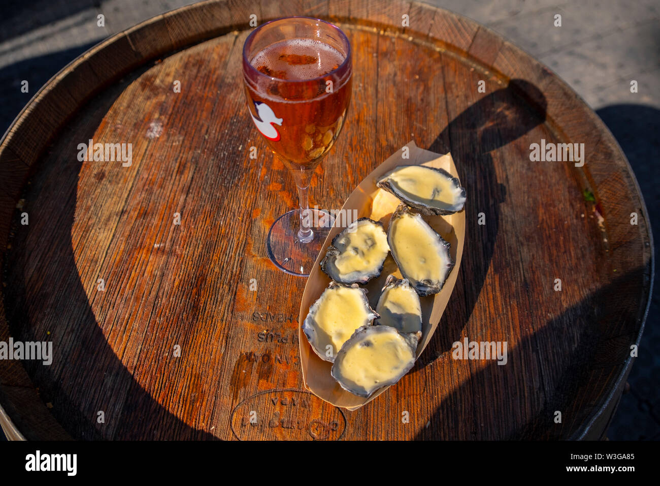 Die Bastille Festival Sydney​ ist eine französische kulturelle Feier Essen, Wein und Kunst, jährlich in Sydney Circular Quay und den Rocks, Australien statt Stockfoto