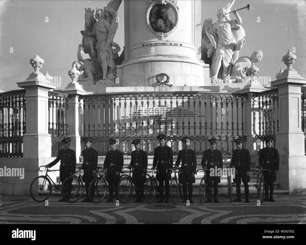 Ciclistas keine Terreiro do Paço. Stockfoto