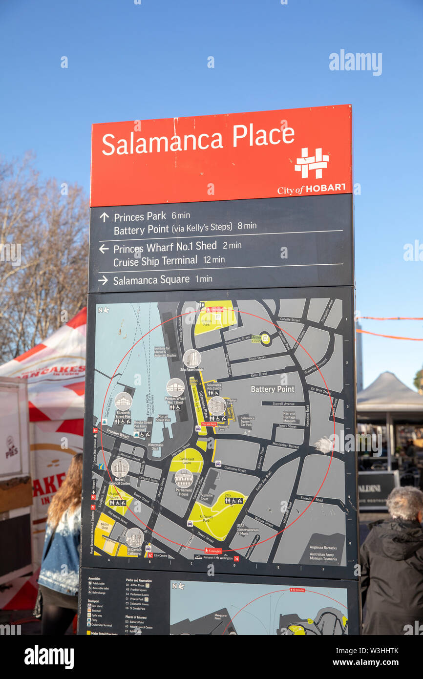 Salamanca Place Information Board und Route Map, Hobart, Tasmanien, Australien Stockfoto