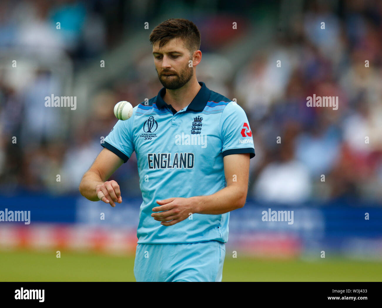 LONDON, ENGLAND. Juli 14: Markierung Holz von England während der ICC Cricket World Cup Finale zwischen England und Neuseeland an Cricket Ground, die der Herr Jun Stockfoto