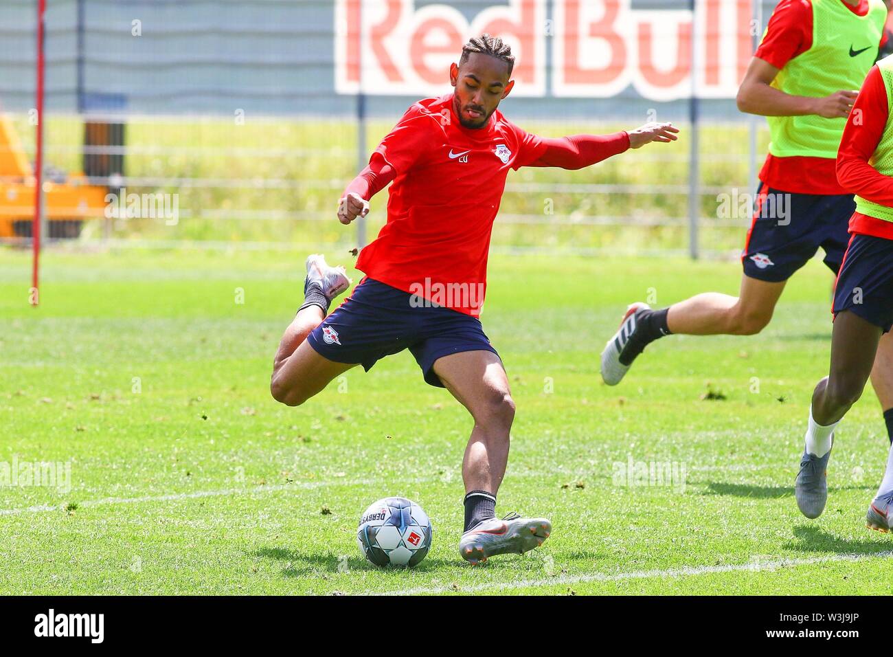 Seefeld, Österreich 16. Juli 2019: 1. BL-19/20-RB Leipzig - Trainingslager - 16.07.19 Matheus Cunha (pitchBallsport Leipzig), Aktion/Single Image/mit Ball/| Verwendung weltweit Stockfoto