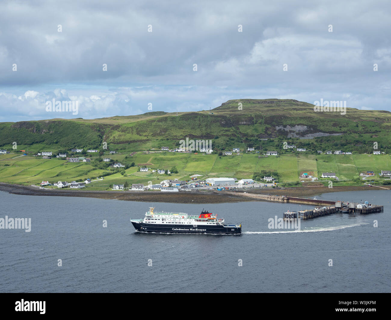 Caledonian MacBrayne Autofähre MV Hebriden Abfahrt Uig Fähre auf der Insel Skye, Schottland Stockfoto