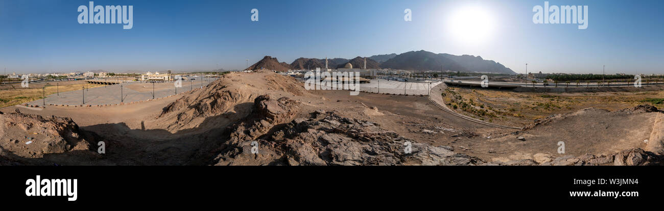 Medina, Saudi-Arabien. Uhud Hill ist ein historischer Ort in der islamischen Geschichte. Stockfoto