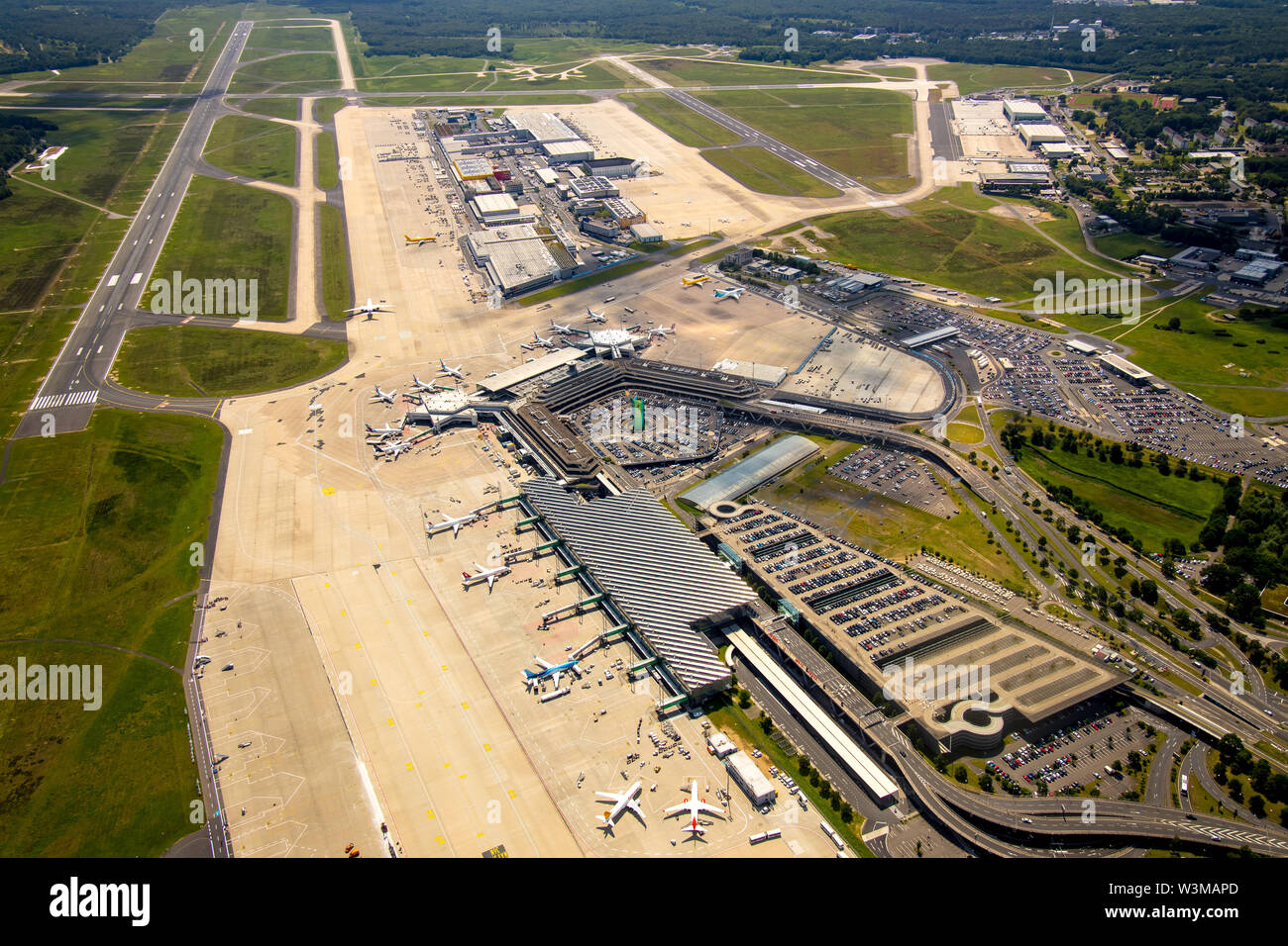 Flughafen Köln Bonn Austrian Air Parks www.alamy.de