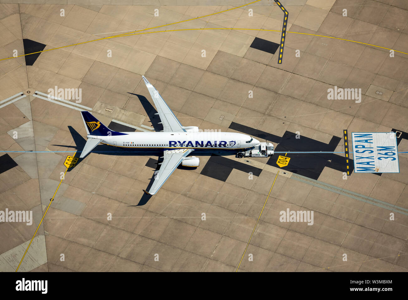 Parken Flughafen Köln Bonn Ryanair www.alamy.de