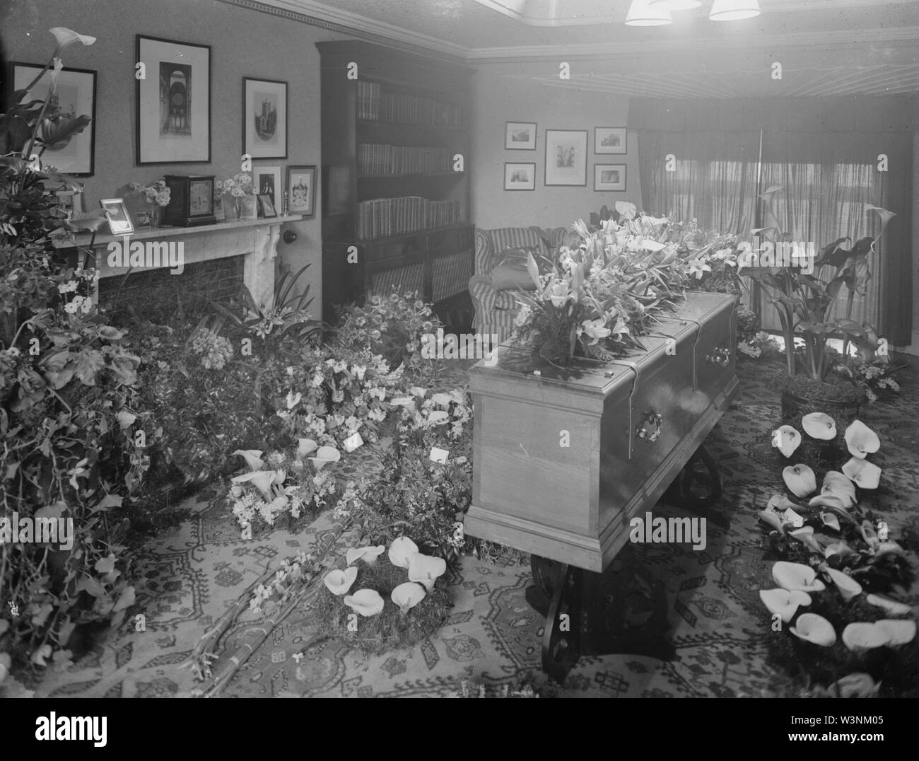 Sarg von Bischof Miller, im Auftrag von Mrs Miller, Bischöfe Grove, Waterford (16618668326). Stockfoto