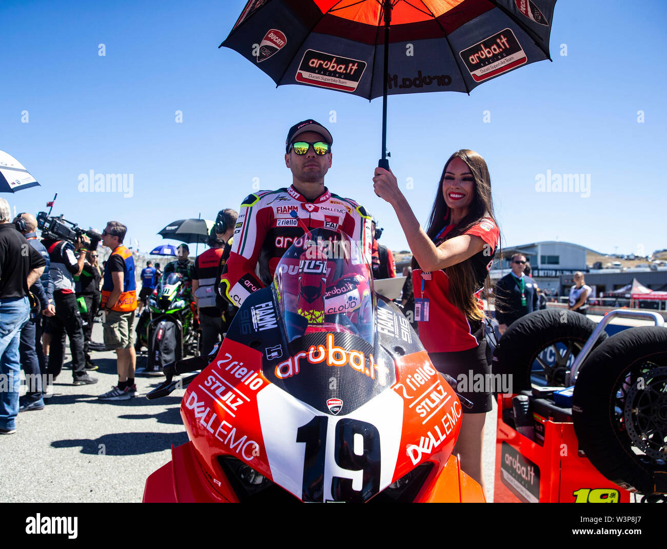 Monterey, CA, USA. 14. Juli, 2019. A. #19 Alvaro Bautista auf dem Gitter vor dem Motul FIM Superbike Weltmeisterschaft Geico US-runde Welt SBK 2. Rennen an Weathertech Raceway Laguna Seca in Monterey, CA Thurman James/CSM/Alamy leben Nachrichten Stockfoto
