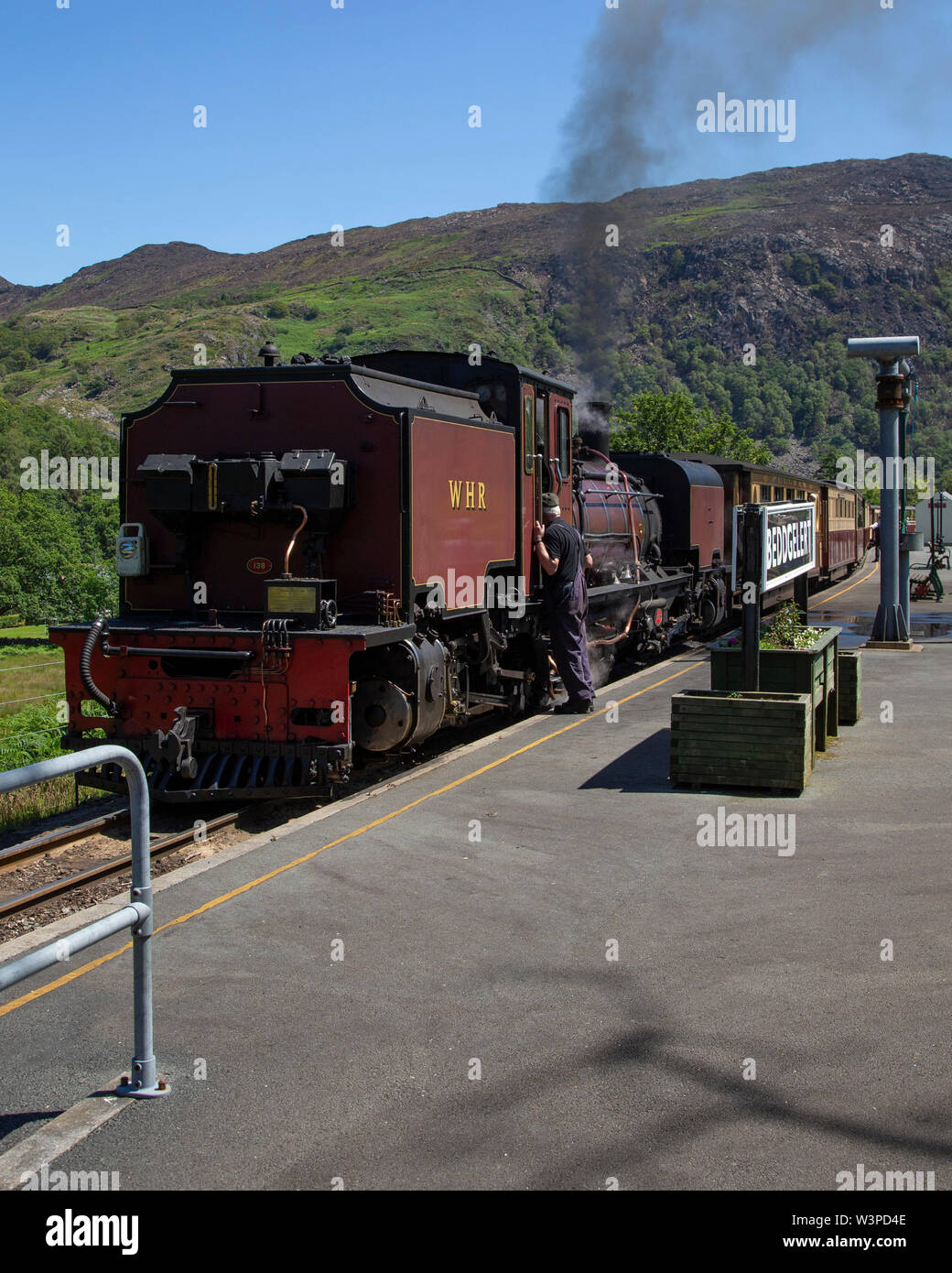 Ex Südafrikanischen Eisenbahnen Garratt NGG 16 Klasse 2-6-2 +2-6-2 Nr. 138 an beddgelert Station auf der Welsh Highland Railway Stockfoto