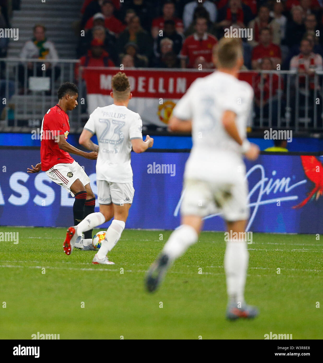 Optus Stadion, Burswood, Perth, Westaustralien. 17. Juli 2019. Manchester United gegen Leeds United; Saisonvorbereitung Tour; Marcus Rashford von Manchester United schießt und Kerben in der 27. Minute, um den Score 2-0 Credit: Aktion Plus Sport Bilder/Alamy leben Nachrichten Stockfoto