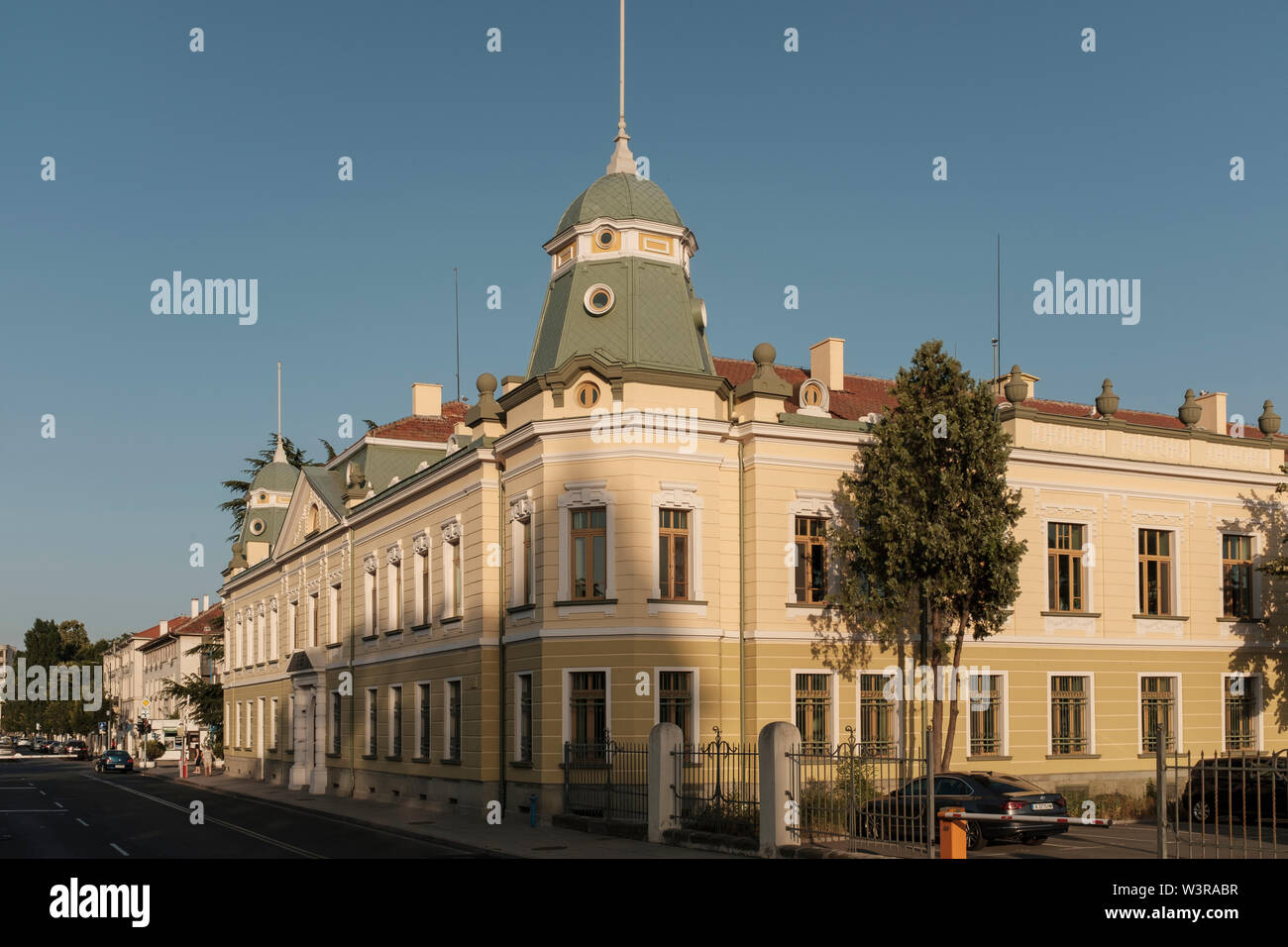 Die benutzerdefinierte Office Building, in der Nähe des Hafens von Burgas, Burgas, Bulgarien Stockfoto