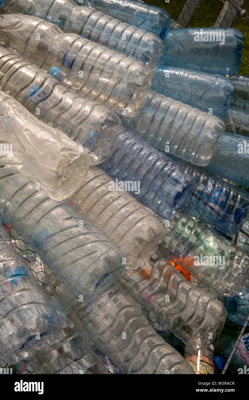 Plastikflaschen Abfälle. Ökologiekonzept Stockfoto