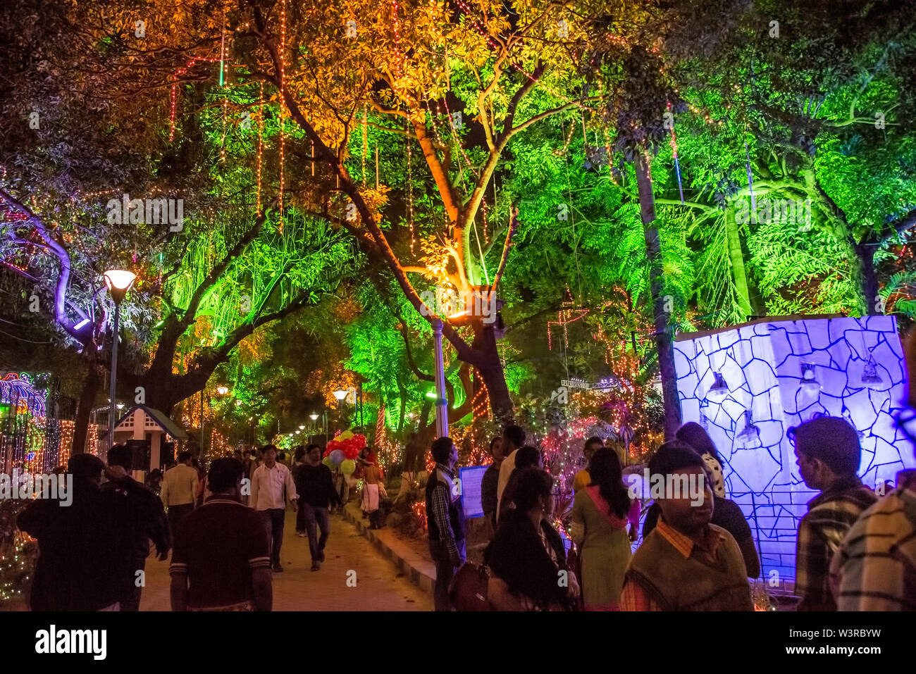 Allen Park, Weihnachten, Feier, Kolkata, Menschenmassen, teilnehmenden, in, große, Anzahl, Weihnachten, Beleuchtung, Dekorationen, exquisit, getan, Kolkata, Indien. Stockfoto