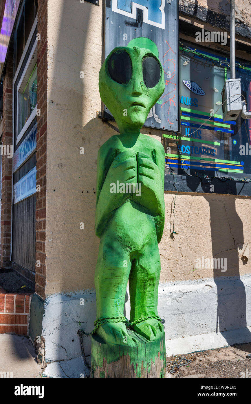 Green space alien auf Geschenk Shop in Roswell, New Mexico, USA Stockfoto