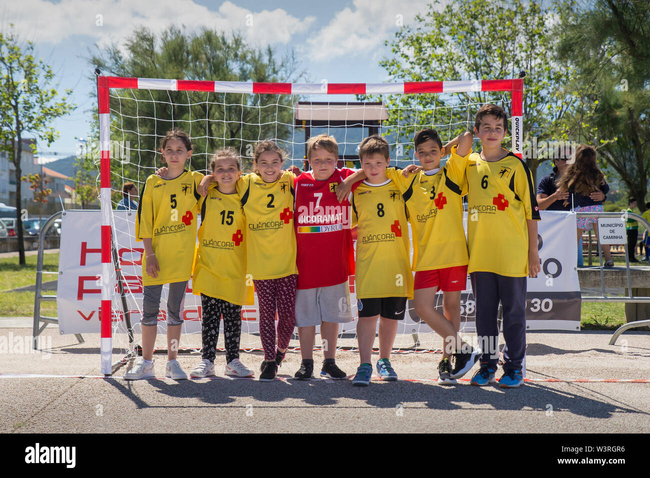 Valença, Viana do Castelo, Portugal - 10. Juni 2019: Für Kinder handball Turnier durch die Afifense Sport Verein organisiert Stockfoto