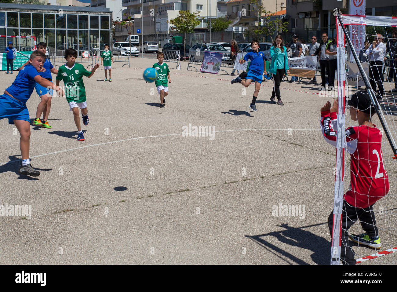 Valença, Viana do Castelo, Portugal - 10. Juni 2019: Für Kinder handball Turnier durch die Afifense Sport Verein organisiert Stockfoto