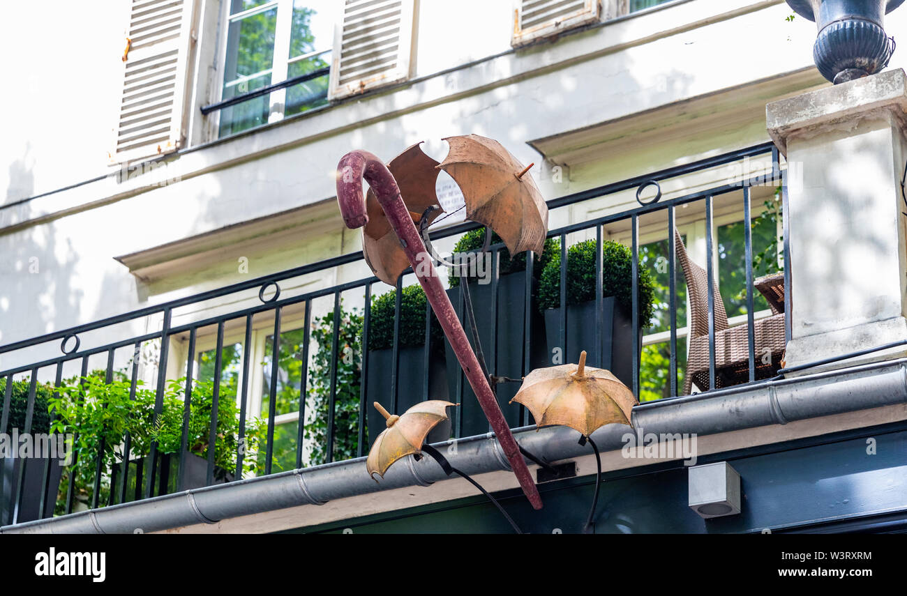 Paris, Frankreich, Schirm und Stock Gebäude Dekoration Stockfoto