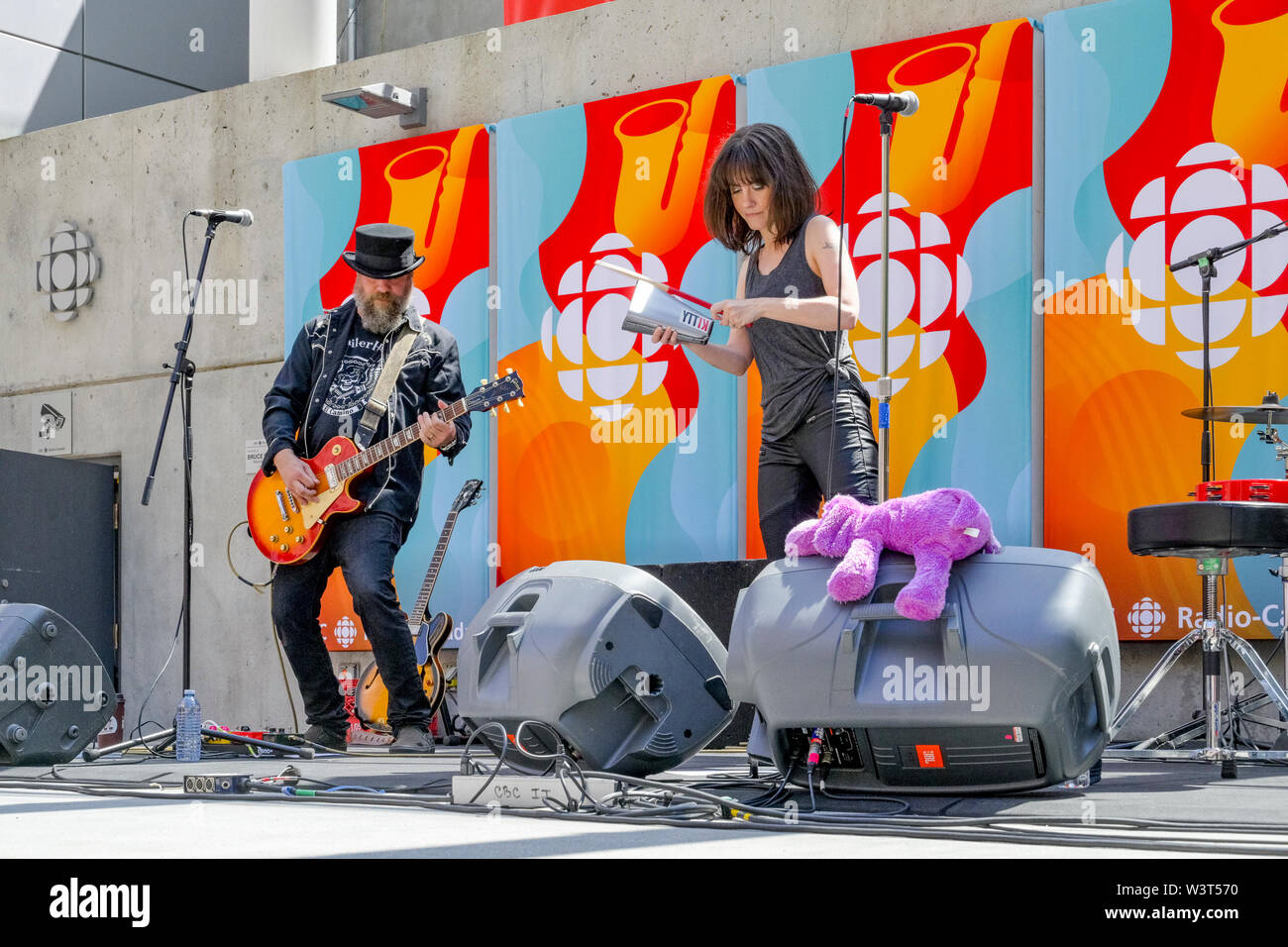 Country Rock Band TrailerHawk spielen bei CBC musikalische Nooners, Vancouver, British Columbia, Kanada Stockfoto