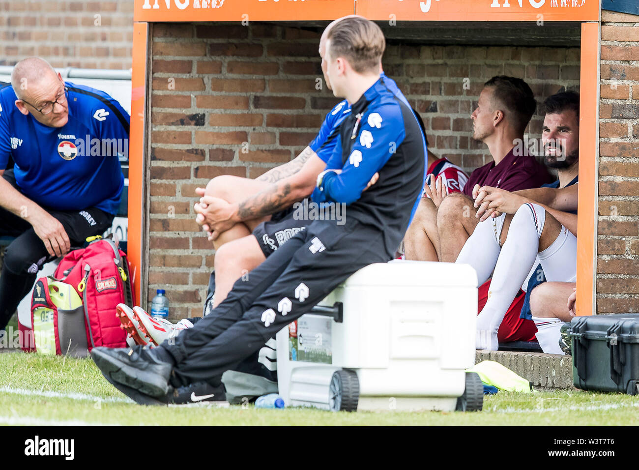 Dongen, Niederlande. 17. Juli, 2019. DONGEN, 17-07-2019, niederländische Fußball eredivisie Saison 2019/2020. Piet Velthuizen auf der Bank während des Spiels Willem II - Sparta freundlich. Credit: Pro Schüsse/Alamy leben Nachrichten Stockfoto