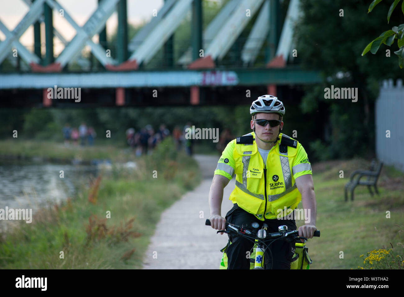 Cambridge UK, 2019-07-17. St Johns medizinisches Team, wo an der jährlichen Stadt Stößen statt auf dem Fluss Cam Stockfoto