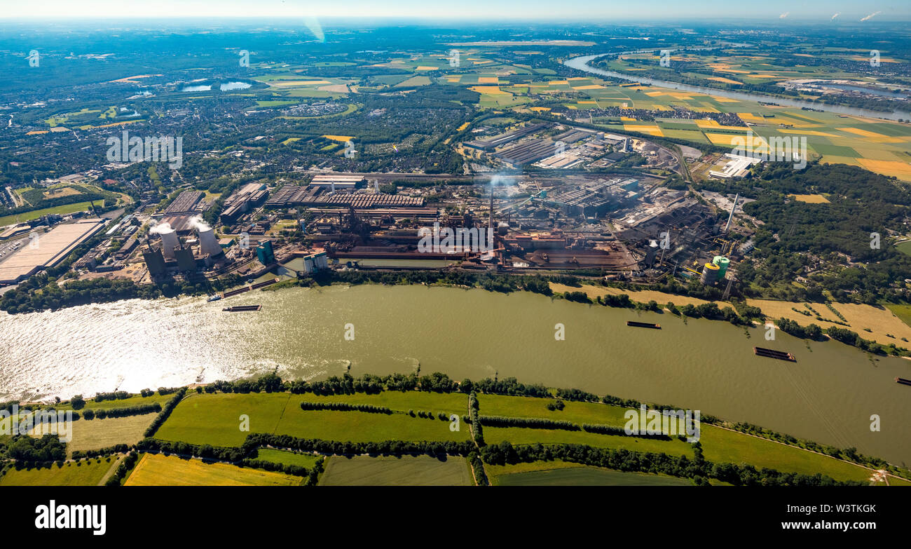 Luftbild des Stahlwerks Hüttenwerke Krupp Mannesmann GmbH HKM in Hüttenheim am Rhein mit Kokerei Hüttenheim in Duisburg im Ruhrgebiet Stockfoto