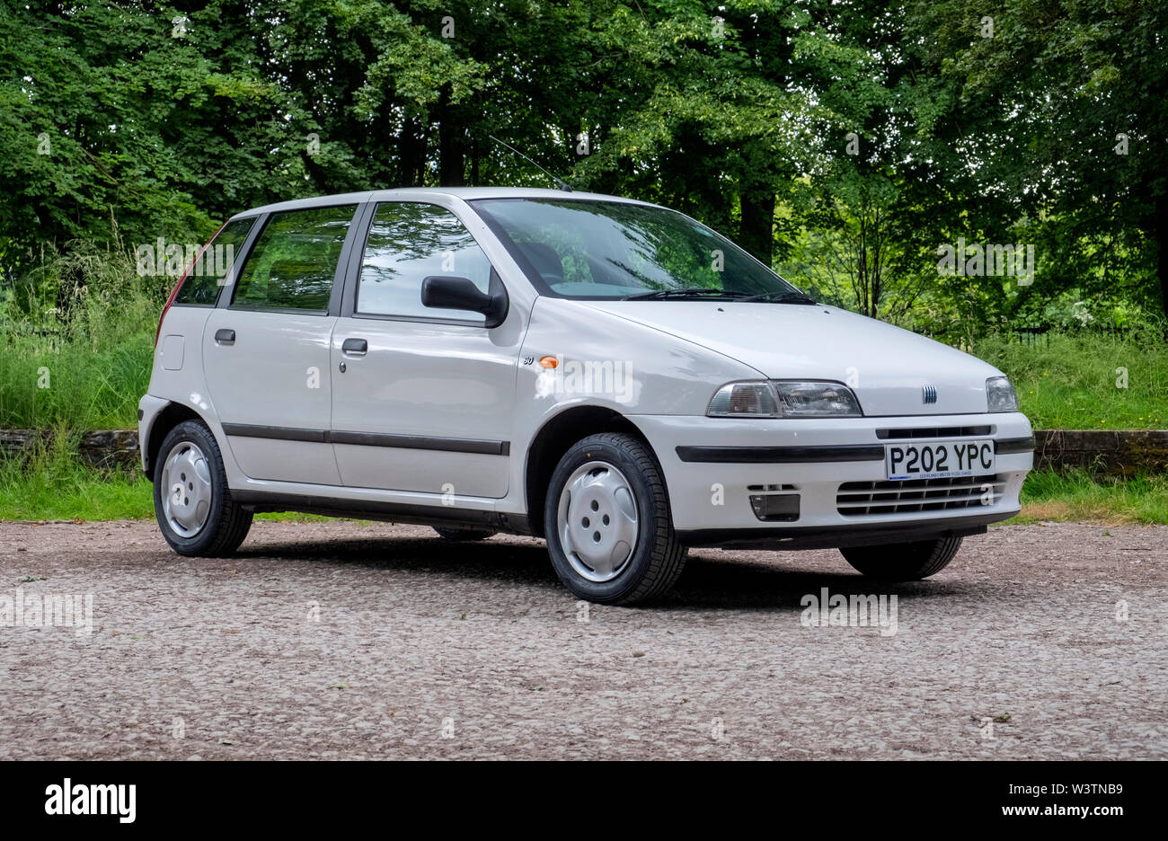1996 Fiat Punto 90 ELX 1,6 5 Tür italienische Kompaktwagen Stockfoto
