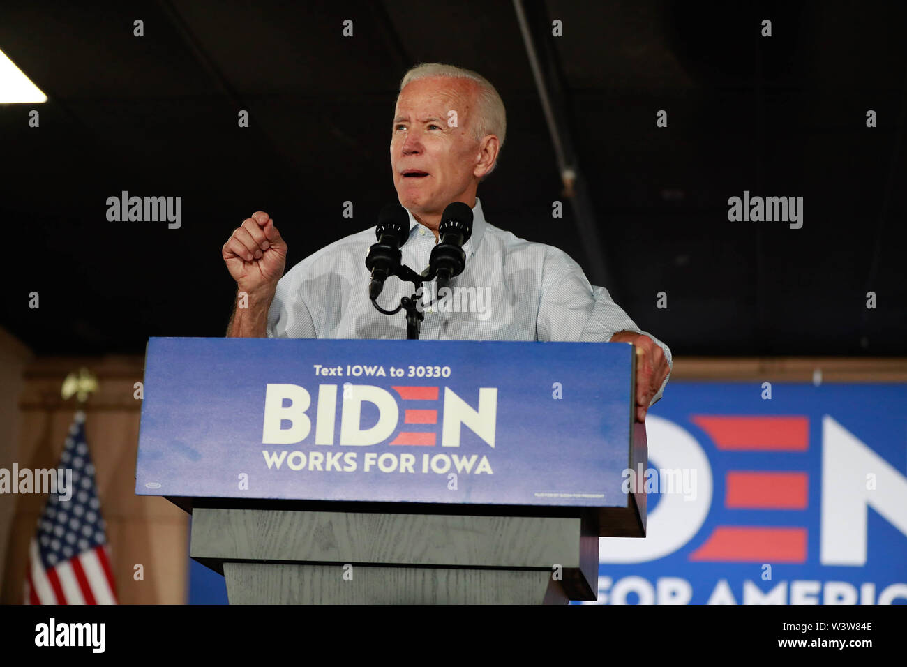 Ehemaligen Vereinigten Staaten Vizepräsident Joe Biden Kampagnen für die demokratische Nominierung für die Präsidentschaftswahl 2020 Vereinigte Staaten an der Basis Wagen Events Center. Stockfoto