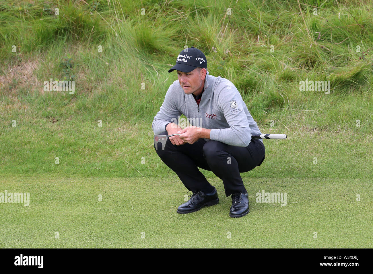 Den Schweden Henrik Stenson auf der 4. Grün während des Tages eine der Open Championship 2019 im Royal Portrush Golf Club. Stockfoto
