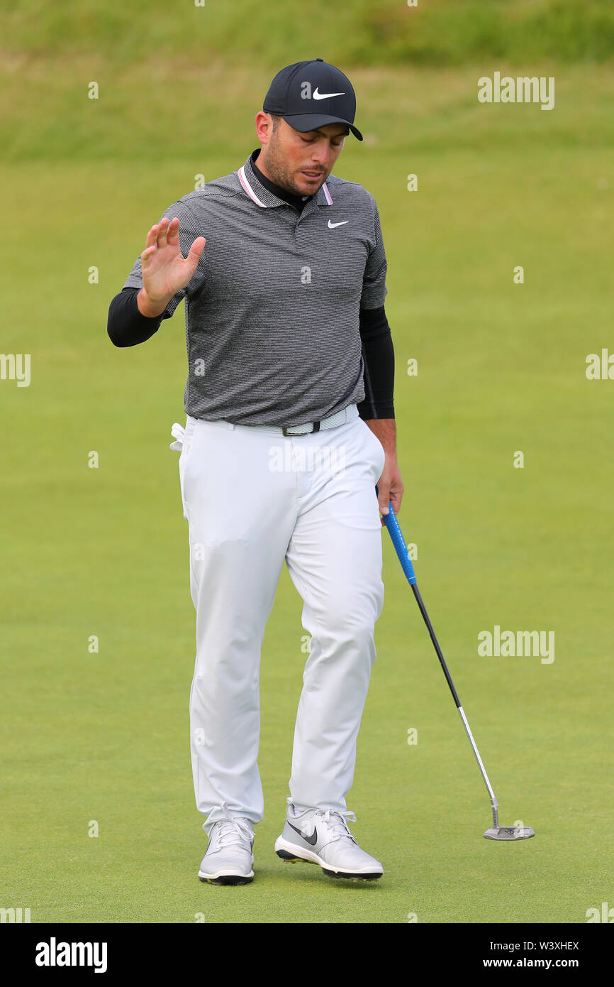 In Italien Francesco Molinari auf der 4. Grün während des Tages eine der Open Championship 2019 im Royal Portrush Golf Club. Stockfoto