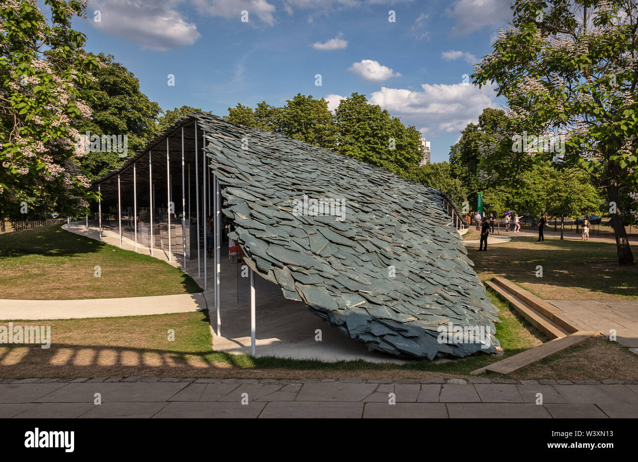 Serpentine Pavillon 2019 entworfen von Junya Ishigami Stockfoto