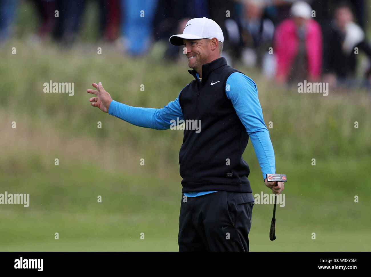 Schwedens Alex Noren geht nah am 18. Tag eines der Open Championship 2019 im Royal Portrush Golf Club. Stockfoto