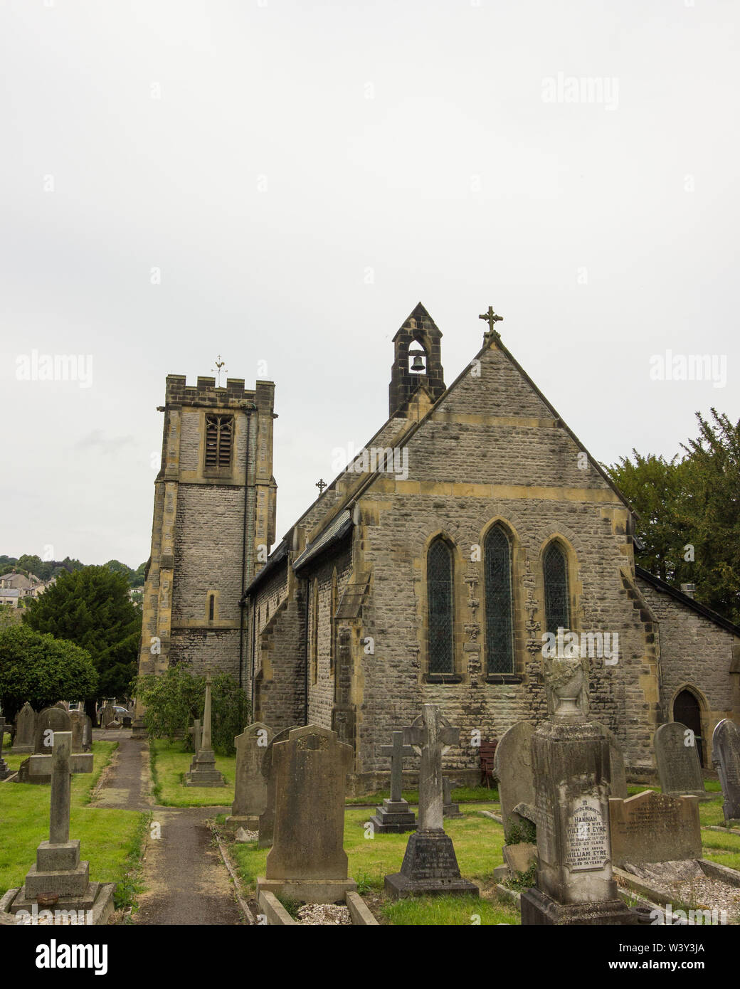 Die Kirche des hl. Barnabas im Dorf Bradwell, Derbyshire England Großbritannien Stockfoto