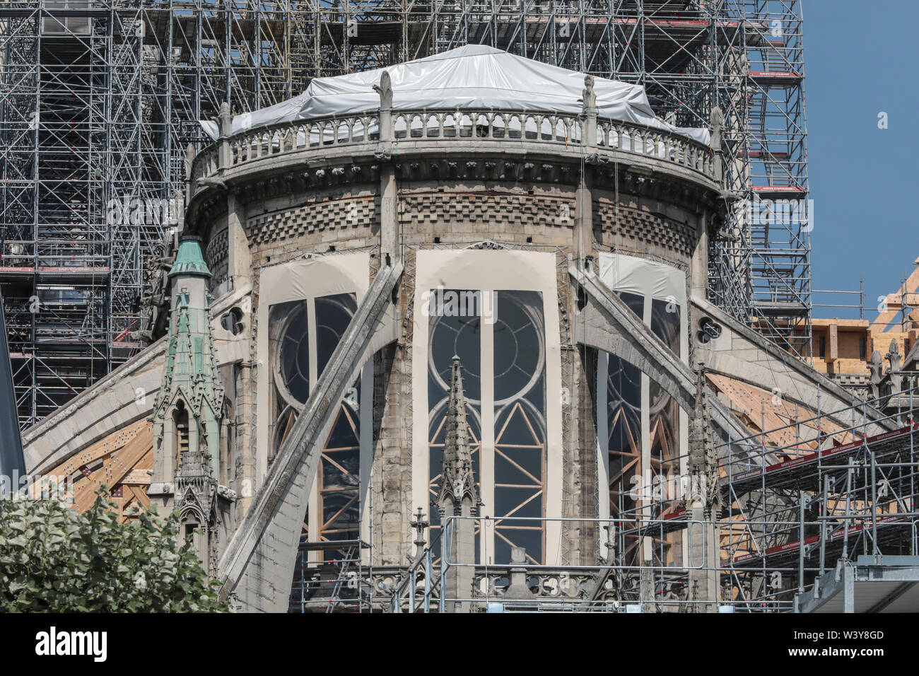 NOTRE-DAME, DREI MONATE NACH DEM BRAND Stockfoto