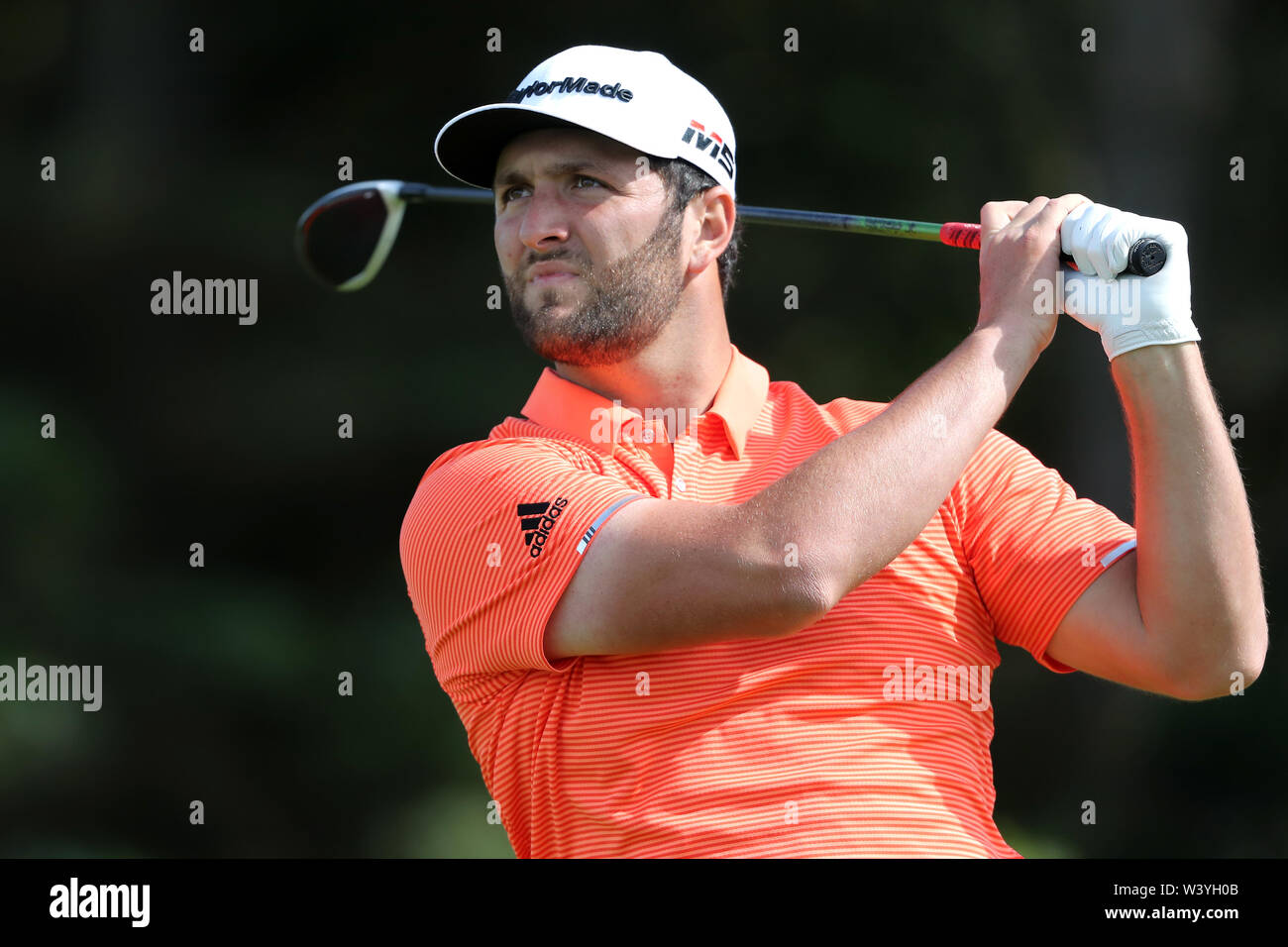 Spaniens Jon Rahm T-Stücken aus dem 5. Tag eines der Open Championship 2019 im Royal Portrush Golf Club. Stockfoto