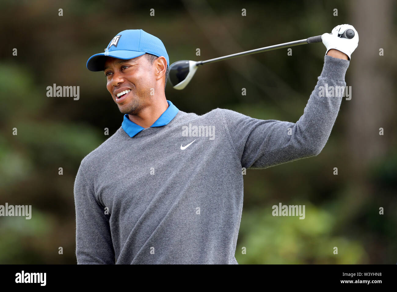 Die USA Tiger Woods T-Stücke aus dem 5. Tag eines der Open Championship 2019 im Royal Portrush Golf Club. Stockfoto