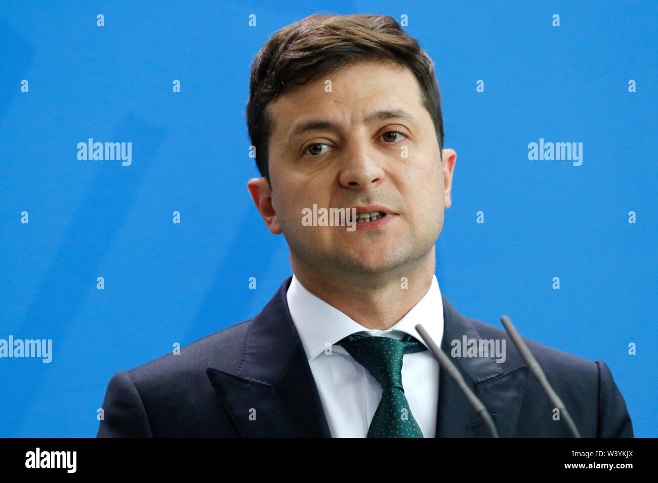 Wolodymyr Selensky-Treffen der Dt. Bundeskanzlerin mit dem ukrainischen Praesidenten, Bundeskanzleramt, 18. Juni 2019, Berlin/Volodymyr Zelensky - Stockfoto