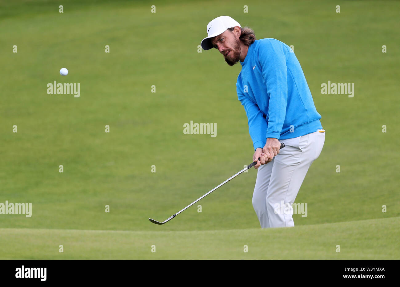England's Tommy Fleetwood in der 16. Beim ersten Tag der offenen Meisterschaft 2019 im Royal Portrush Golf Club. Stockfoto