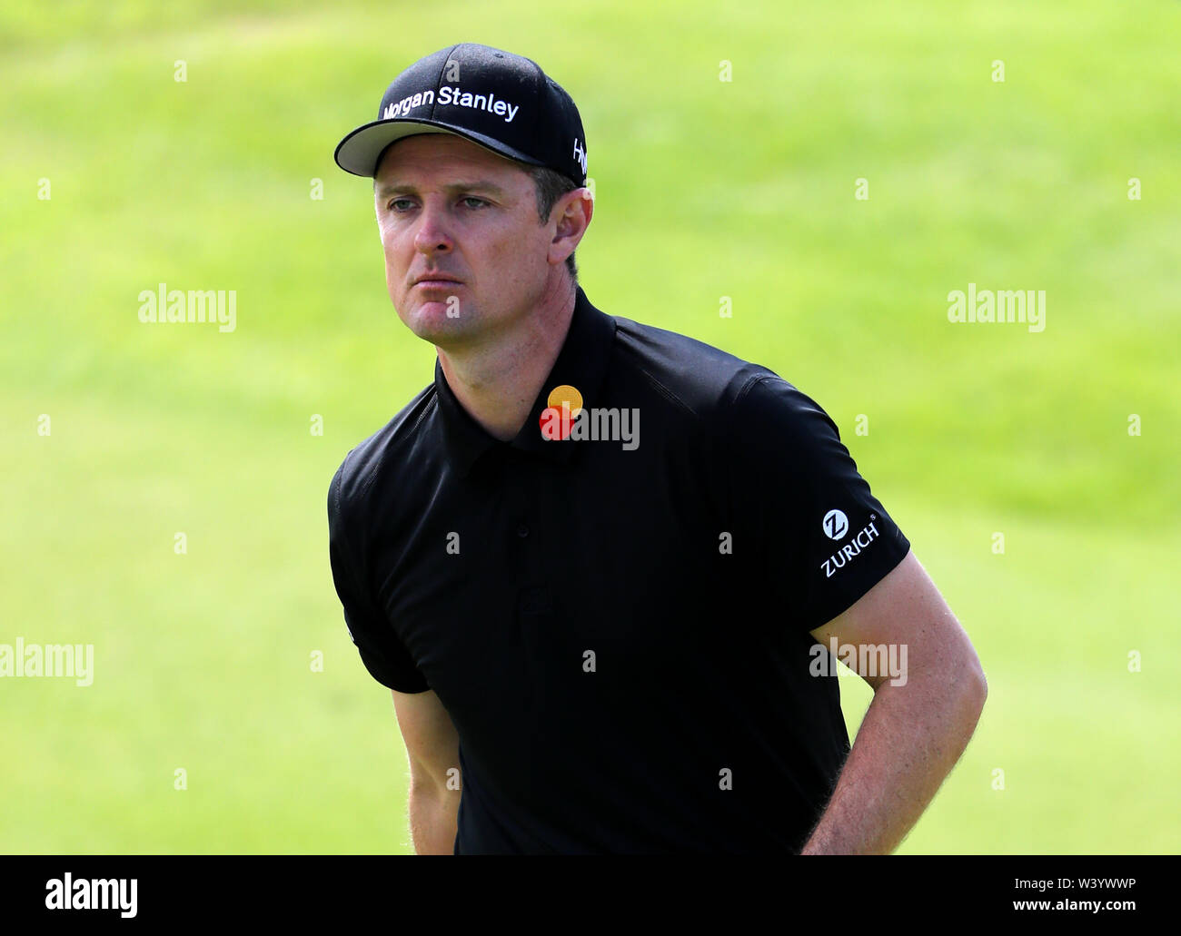 Der Engländer Justin Rose im 4. während des Tages eine der Open Championship 2019 im Royal Portrush Golf Club. Stockfoto