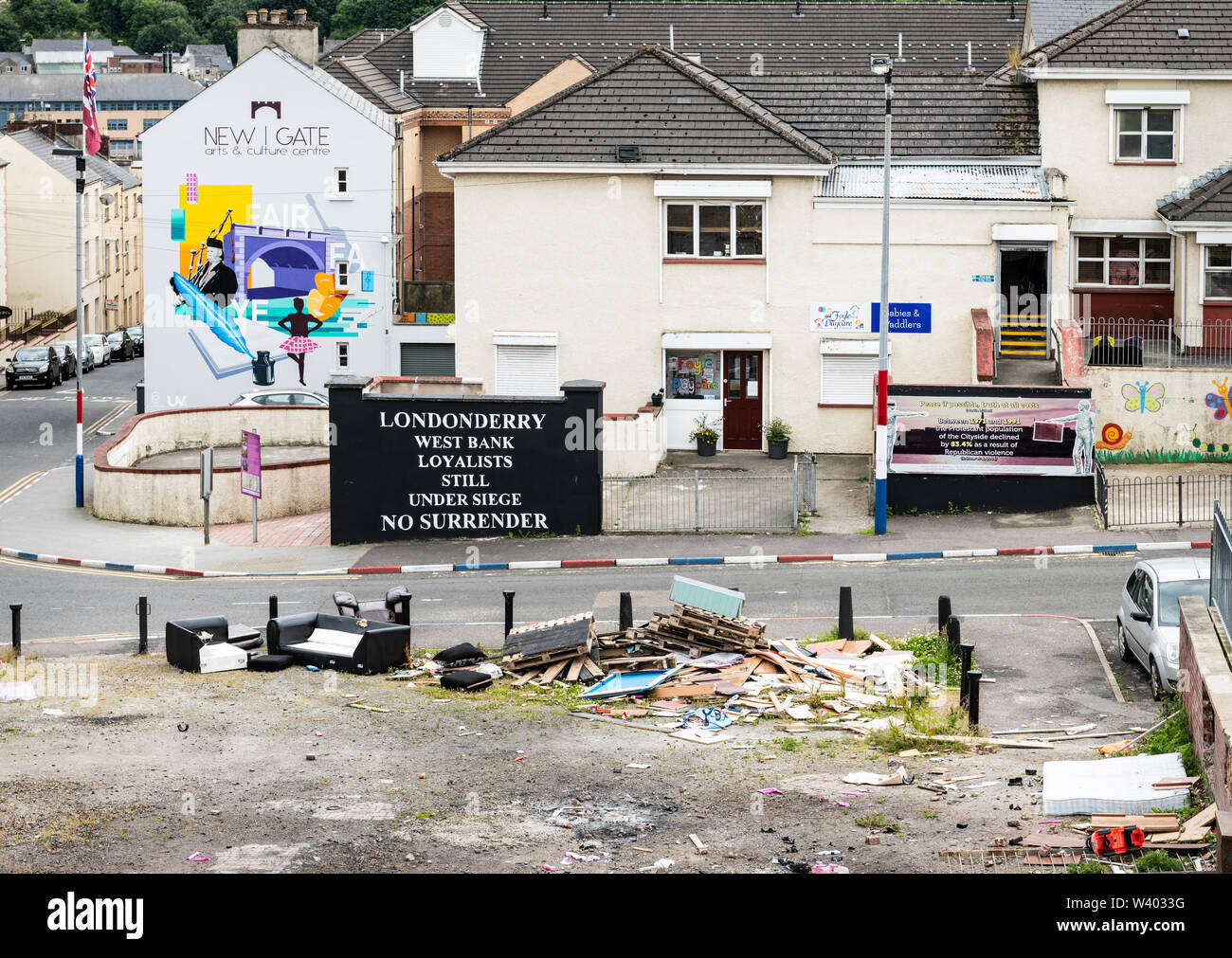 Loyalistische Zeichen, Londonderry, Nordirland Stockfoto