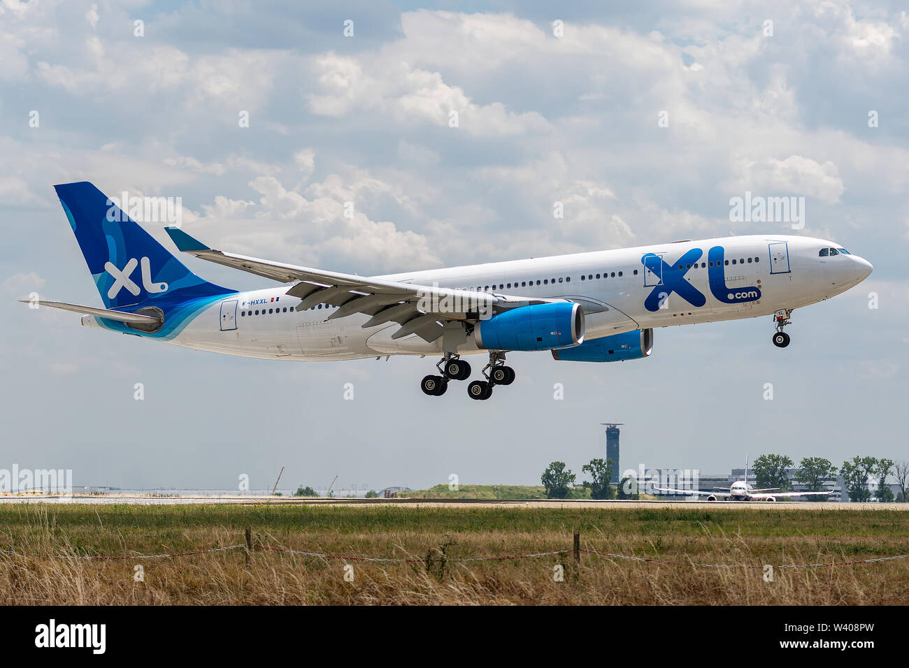 F-HXXL Airbus A 330-243 -32414 am 11. Juli 2019, Landung auf Paris Roissy am Ende des Fluges XL Airways France SE31 von New York Stockfoto