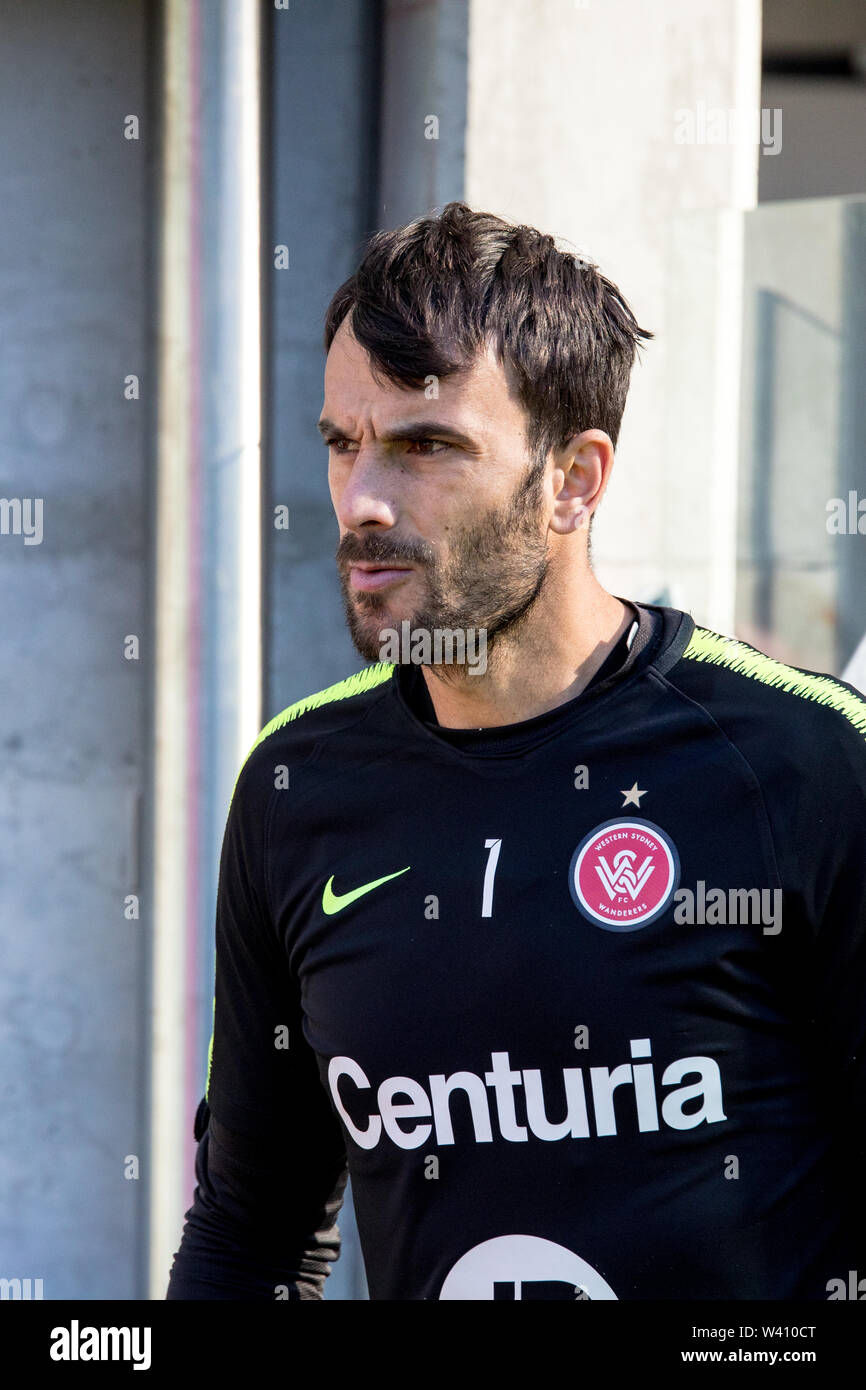 Sydney, Australien. 19 Juli, 2019. Western Sydney Wanderers Torwart Daniel Lopar vor der Ausbildung bei Bankwest Stadium in Sydney. Credit: SOPA Images Limited/Alamy leben Nachrichten Stockfoto