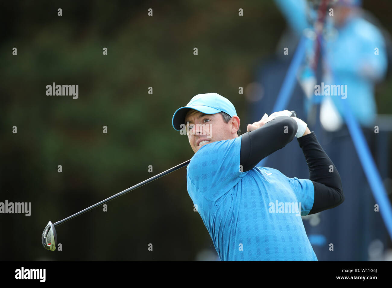 Von Nordirland Rory McIlroy spielt einen Schuß auf das 5. Loch in der ersten Runde der 148 British Open Championship im Royal Portrush Golf Club im County Antrim, Nordirland, am 18. Juli 2019. Credit: Koji Aoki/LBA SPORT/Alamy leben Nachrichten Stockfoto