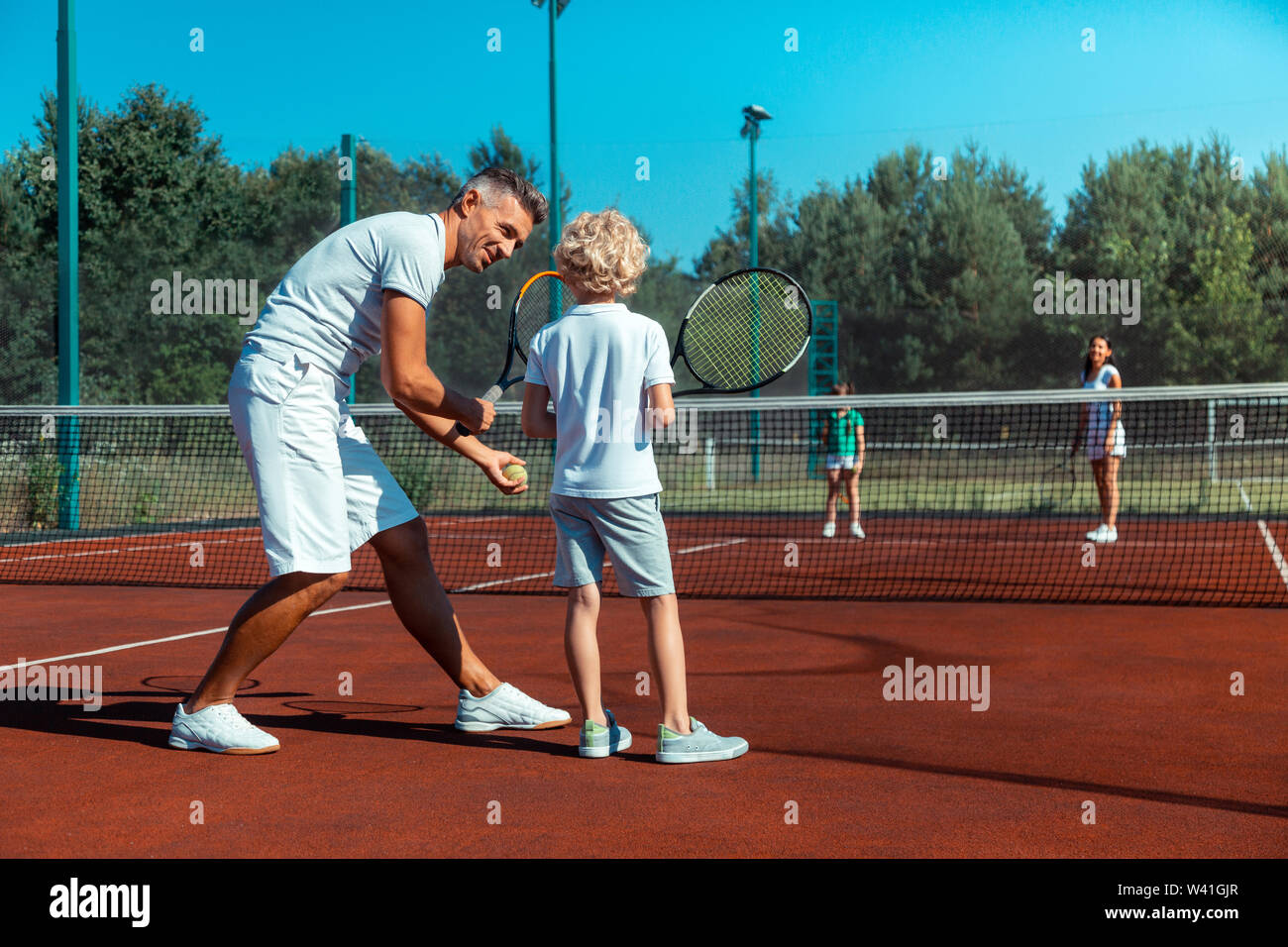 Tennis Familie Stockfotos Und Bilder Kaufen Alamy