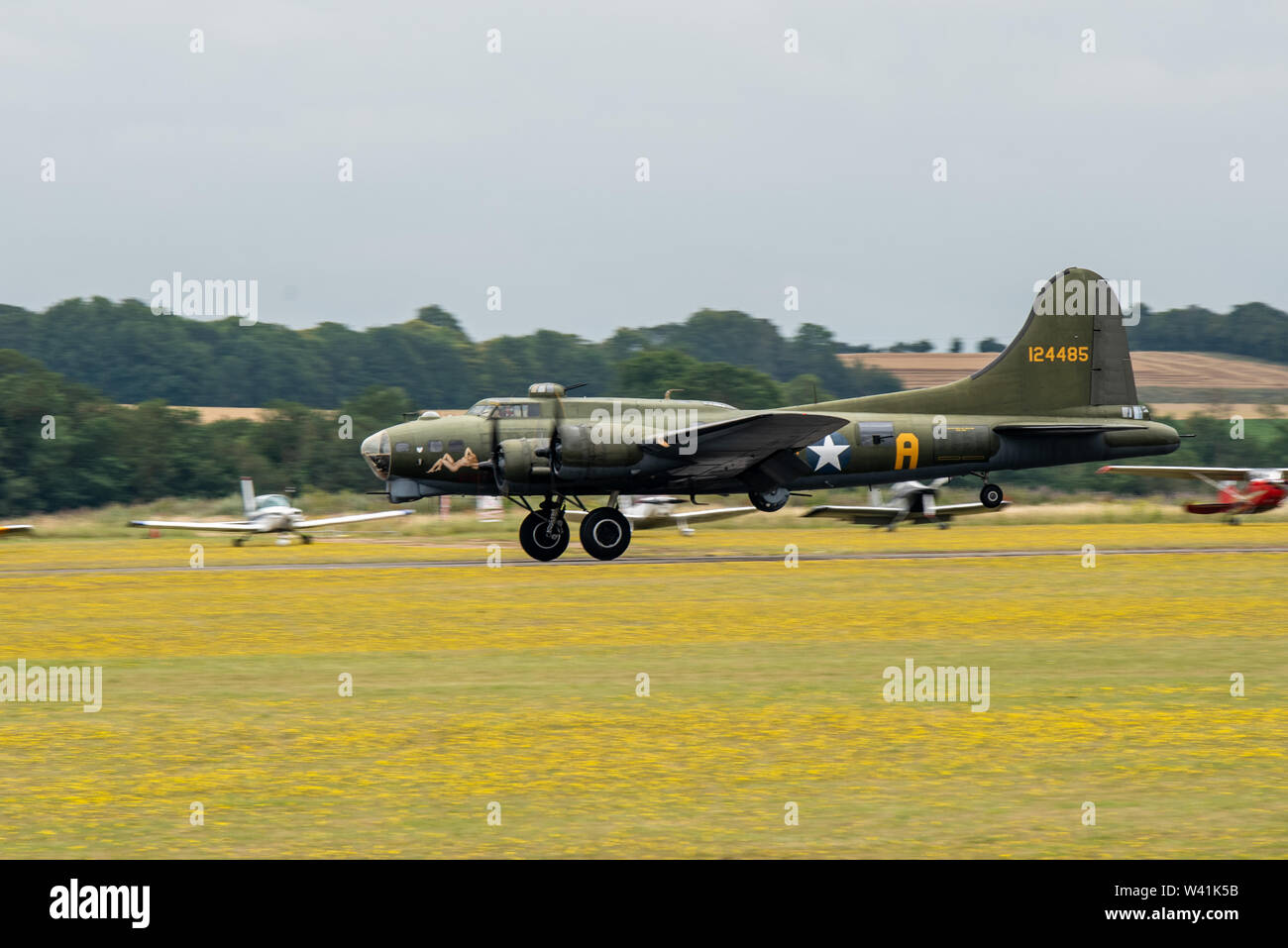 Boeing B-17 Flying Fortress auf der Flying Legends Air Show in Duxford Stockfoto